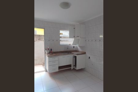 Casa à venda com 3 quartos, 270m² em Vila Joao Batista, São Paulo