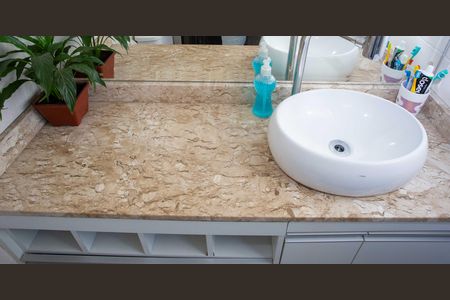 Apartamento à venda com 86m², 3 quartos e 2 vagasBanheiro da Suíte