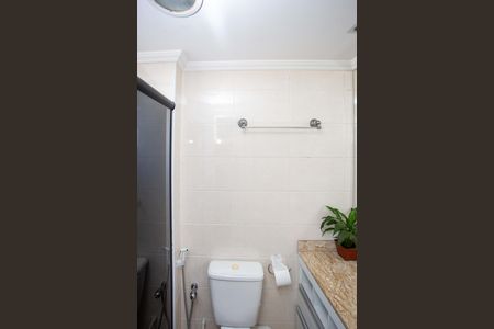 Banheiro da Suíte de apartamento para alugar com 3 quartos, 86m² em Jardim Melo, Diadema