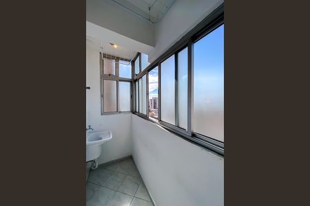 Apartamento à venda com 60m², 2 quartos e 1 vaga Apartamento à venda com 60m², 2 quartos e 1 vagaÁrea de Serviço