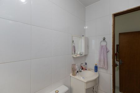 Casa para alugar com 180m², 3 quartos e 2 vagas Casa para alugar com 180m², 3 quartos e 2 vagasBanheiro da Suíte