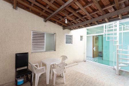 Casa para alugar com 180m², 3 quartos e 2 vagas Casa para alugar com 180m², 3 quartos e 2 vagasÁrea de Serviço