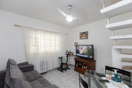 Sala de casa para alugar com 3 quartos, 180m² em Jardim Filhos da Terra, São Paulo