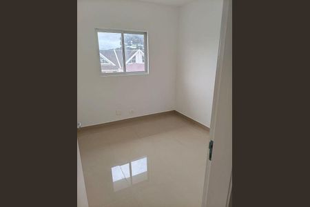 Casa à venda com 3 quartos, 195m² em Uberaba, Curitiba