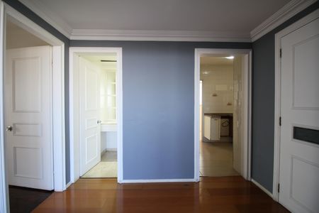 Hall de Entrada de apartamento para alugar com 5 quartos, 200m² em Jardim Vazani, São Paulo