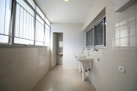 Apartamento para alugar com 200m², 5 quartos e 2 vagasÁrea de Serviço