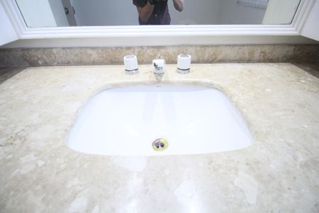 Apartamento para alugar com 200m², 5 quartos e 2 vagasBanheiro da Suíte 1