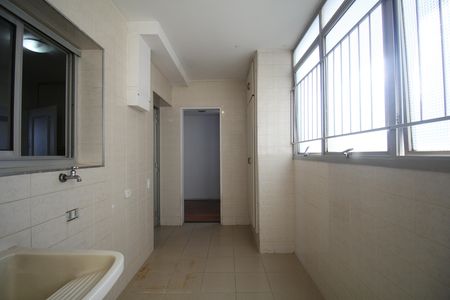 Área de Serviço de apartamento para alugar com 5 quartos, 200m² em Jardim Vazani, São Paulo
