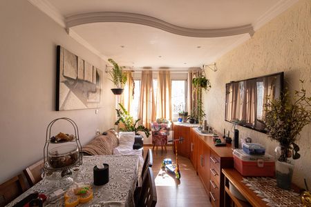 Apartamento à venda com 2 quartos, 56m² em Jardim Três Marias, São Paulo