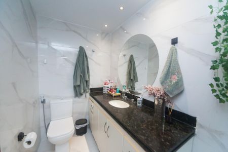 Apartamento à venda com 100m², 3 quartos e 2 vagas Apartamento à venda com 100m², 3 quartos e 2 vagasBanheiro Suite