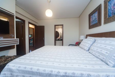 Apartamento à venda com 100m², 3 quartos e 2 vagas Apartamento à venda com 100m², 3 quartos e 2 vagassuite