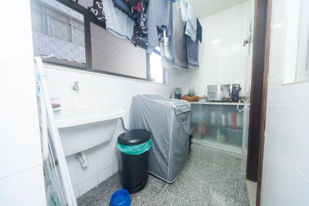Apartamento à venda com 100m², 3 quartos e 2 vagas Apartamento à venda com 100m², 3 quartos e 2 vagasÁrea de Serviço