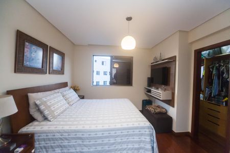 Apartamento à venda com 100m², 3 quartos e 2 vagas Apartamento à venda com 100m², 3 quartos e 2 vagassuite