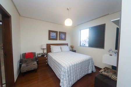 Apartamento à venda com 100m², 3 quartos e 2 vagas Apartamento à venda com 100m², 3 quartos e 2 vagassuite