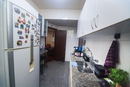 Apartamento à venda com 100m², 3 quartos e 2 vagas Apartamento à venda com 100m², 3 quartos e 2 vagasCozinha