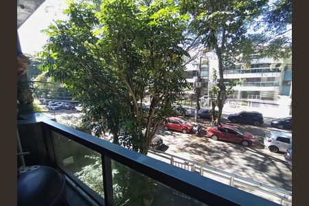 Apartamento à venda com 185m², 3 quartos e 2 vagas Apartamento à venda com 185m², 3 quartos e 2 vagasVista da varanda