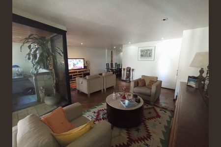 Apartamento à venda com 185m², 3 quartos e 2 vagas Apartamento à venda com 185m², 3 quartos e 2 vagasSala