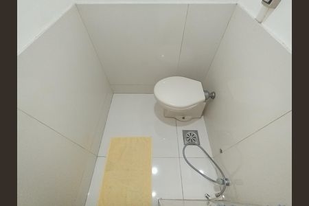 Apartamento à venda com 185m², 3 quartos e 2 vagas Apartamento à venda com 185m², 3 quartos e 2 vagasBanheiro