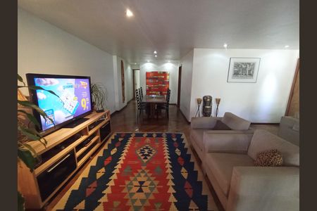 Apartamento à venda com 185m², 3 quartos e 2 vagas Apartamento à venda com 185m², 3 quartos e 2 vagasSala