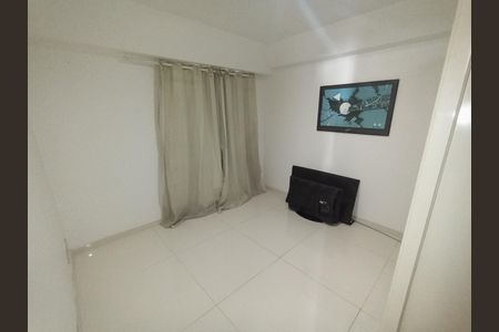 Apartamento à venda com 185m², 3 quartos e 2 vagas Apartamento à venda com 185m², 3 quartos e 2 vagasQuarto 2