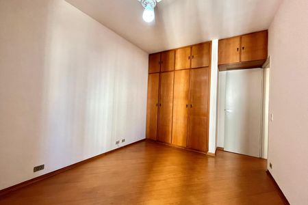 Apartamento à venda com 75m², 2 quartos e 1 vaga Apartamento à venda com 75m², 2 quartos e 1 vagaQuarto 1