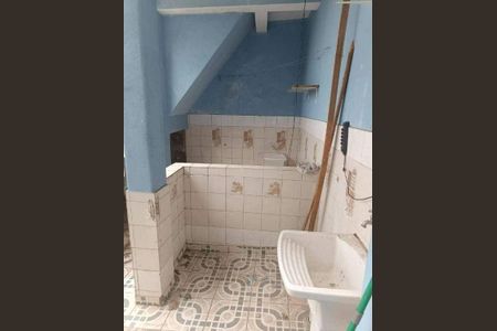 Casa à venda com 50m², 2 quartos e 3 vagas