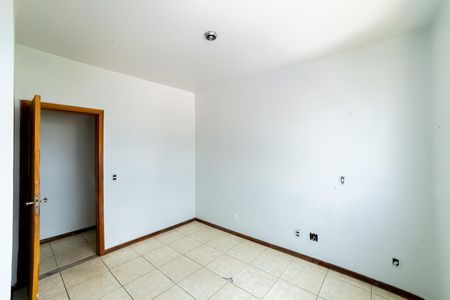 Quarto 1 de apartamento à venda com 2 quartos, 123m² em Cachoeirinha, Belo Horizonte