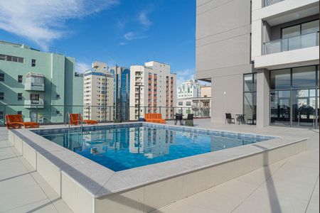 Área comum - Piscina de kitnet/studio para alugar com 1 quarto, 28m² em Pinheiros, São Paulo