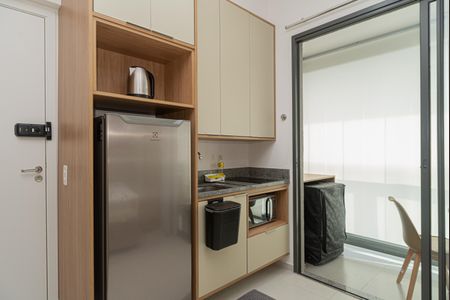 Cozinha de kitnet/studio para alugar com 1 quarto, 28m² em Pinheiros, São Paulo