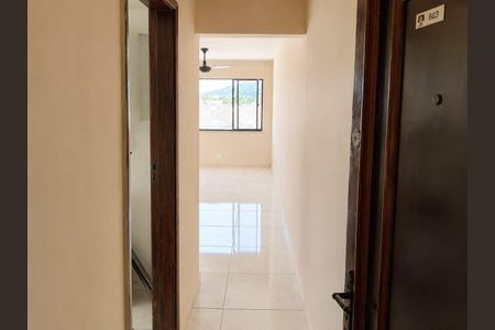 Corredor de apartamento para alugar com 2 quartos, 47m² em Campo Grande, Rio de Janeiro