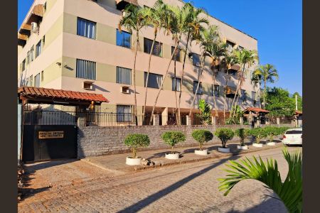 Apartamento para alugar com 47m², 2 quartos e 1 vaga Apartamento para alugar com 47m², 2 quartos e 1 vagaFachada