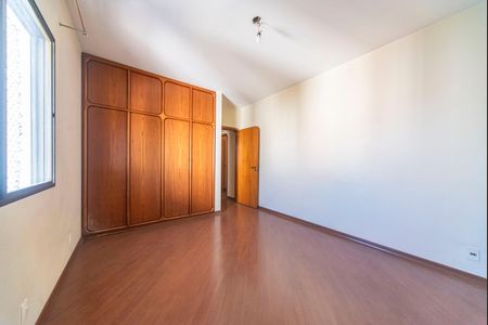 Apartamento à venda com 198m², 4 quartos e 3 vagasQuarto 4