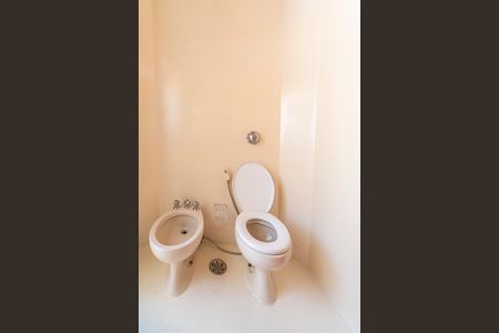 Apartamento à venda com 198m², 4 quartos e 3 vagasBanheiro Social