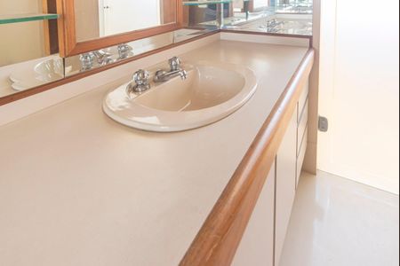 Apartamento à venda com 198m², 4 quartos e 3 vagasBanheiro Social
