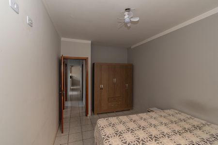 Casa à venda com 111m², 3 quartos e 6 vagas Casa à venda com 111m², 3 quartos e 6 vagasSuite