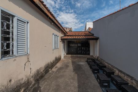Casa à venda com 111m², 3 quartos e 6 vagas Casa à venda com 111m², 3 quartos e 6 vagasQuintal