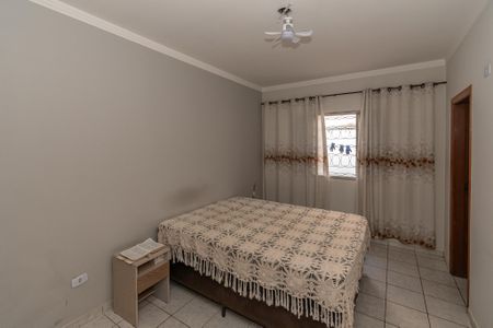 Casa à venda com 111m², 3 quartos e 6 vagas Casa à venda com 111m², 3 quartos e 6 vagasSuite