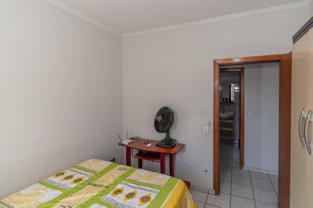 Casa à venda com 111m², 3 quartos e 6 vagas Casa à venda com 111m², 3 quartos e 6 vagasQuarto 2