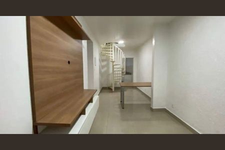 Sala de casa para alugar com 3 quartos, 117m² em Teixeira Dias, Belo Horizonte