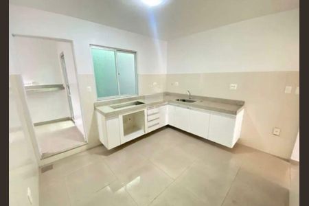 Cozinha de casa para alugar com 3 quartos, 117m² em Teixeira Dias, Belo Horizonte