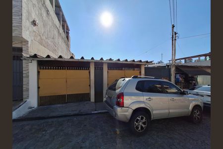 Fachada de casa à venda com 4 quartos, 200m² em Jardim Peri, São Paulo