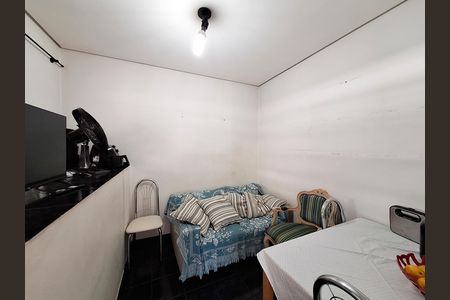 Sala de casa à venda com 4 quartos, 200m² em Jardim Peri, São Paulo