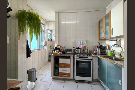 Apartamento à venda com 73m², 2 quartos e 1 vaga Apartamento à venda com 73m², 2 quartos e 1 vagaCozinha