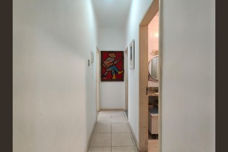 Corredor de apartamento à venda com 2 quartos, 73m² em Grajaú, Rio de Janeiro