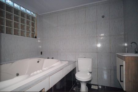 Banheiro da Suíte de casa para alugar com 4 quartos, 200m² em Campina, São Leopoldo