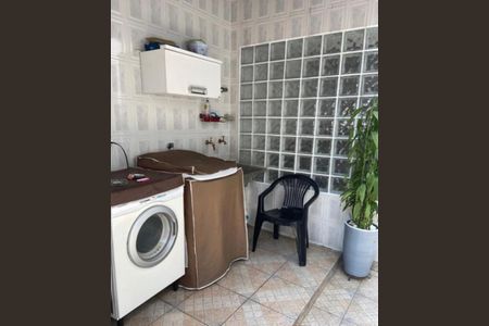 Casa à venda com 230m², 5 quartos e 2 vagas Casa à venda com 230m², 5 quartos e 2 vagasFoto 05
