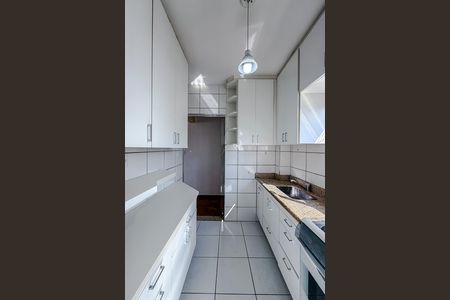 Apartamento à venda com 47m², 1 quarto e sem vagaCozinha e Área de Serviço