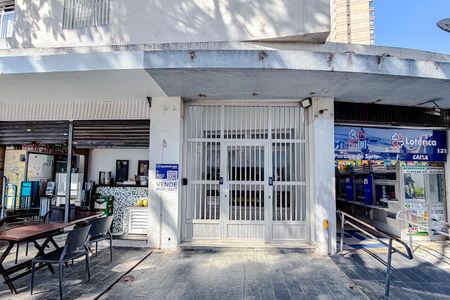 Apartamento à venda com 47m², 1 quarto e sem vagaFachada - Plaquinha