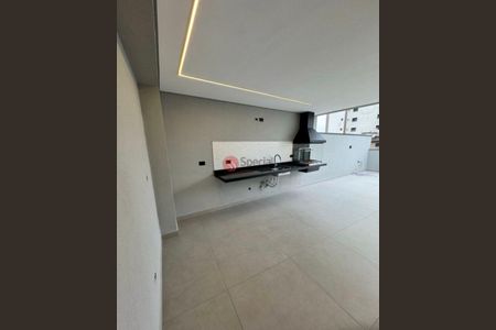Casa à venda com 3 quartos, 200m² em Vila Carrão, São Paulo