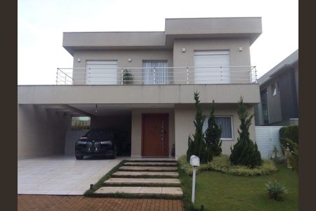 Casa de condomínio à venda com 300m², 4 quartos e 4 vagas